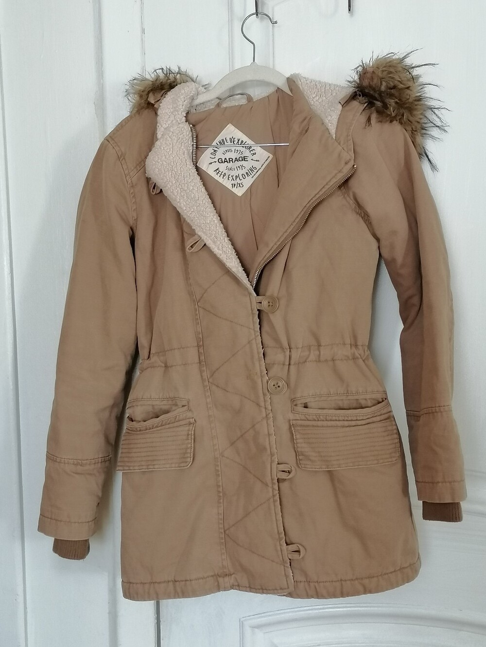 Garage Women's Tan Sherpa-Lined Parka Jacket with Faux Fur Hood xs
